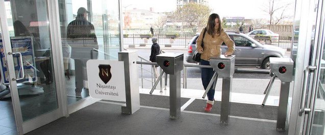 Torniquetes con lectores de tarjeta